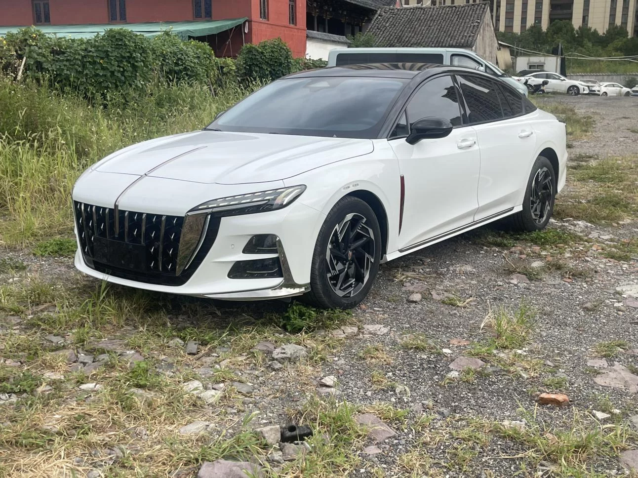 Hongqi H6