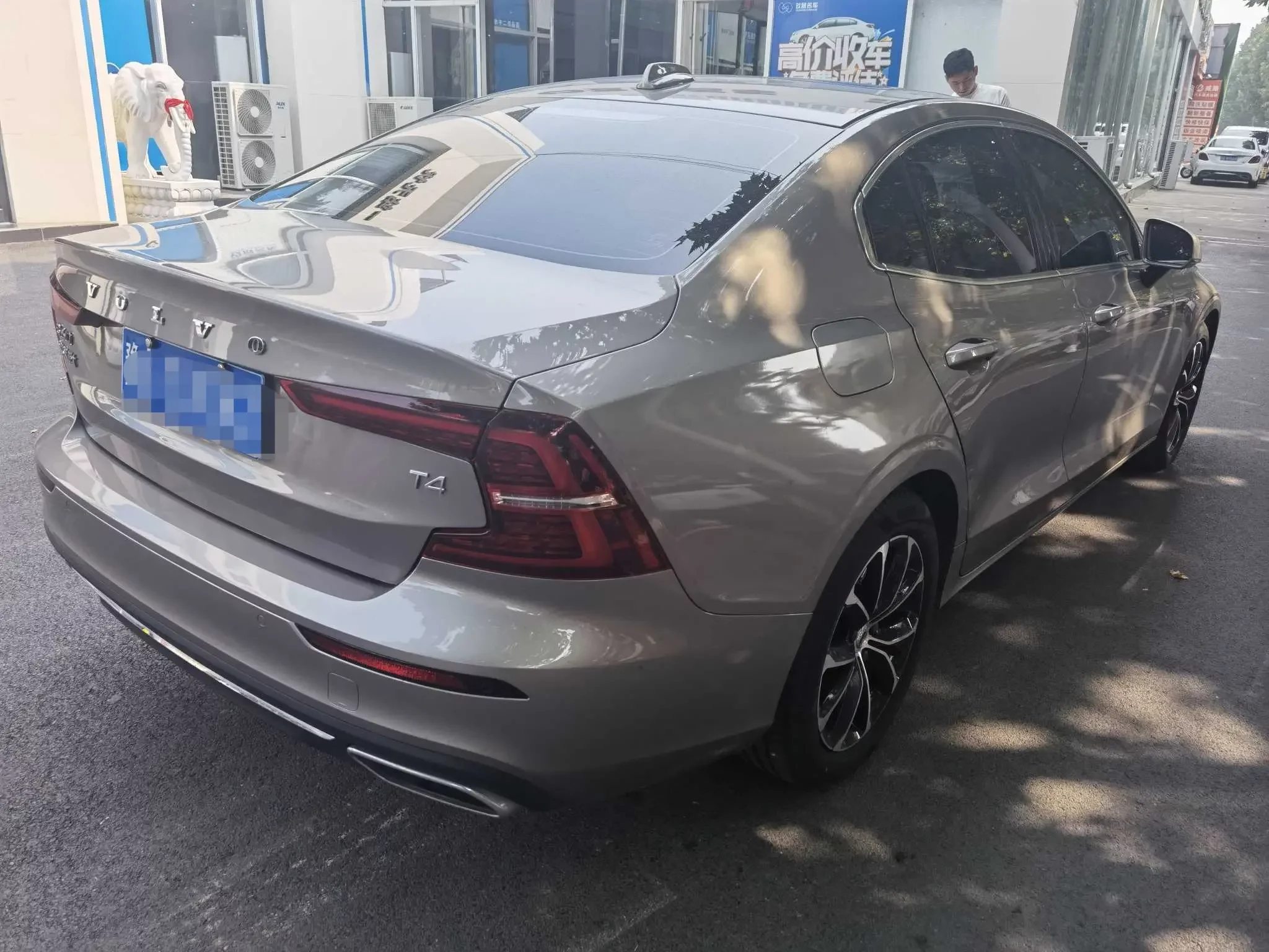 Volvo S60