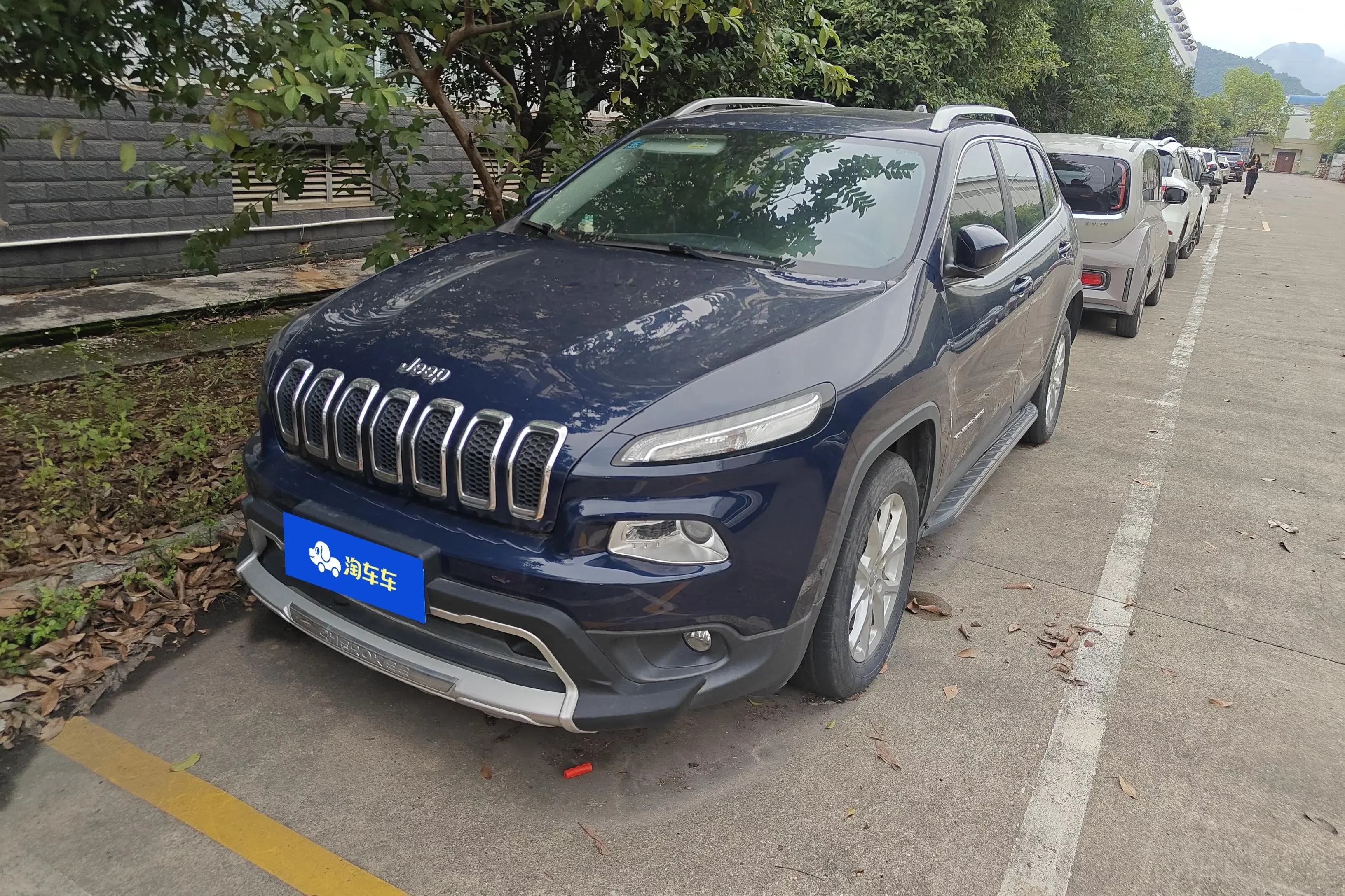 Jeep Cherokee  из Китая