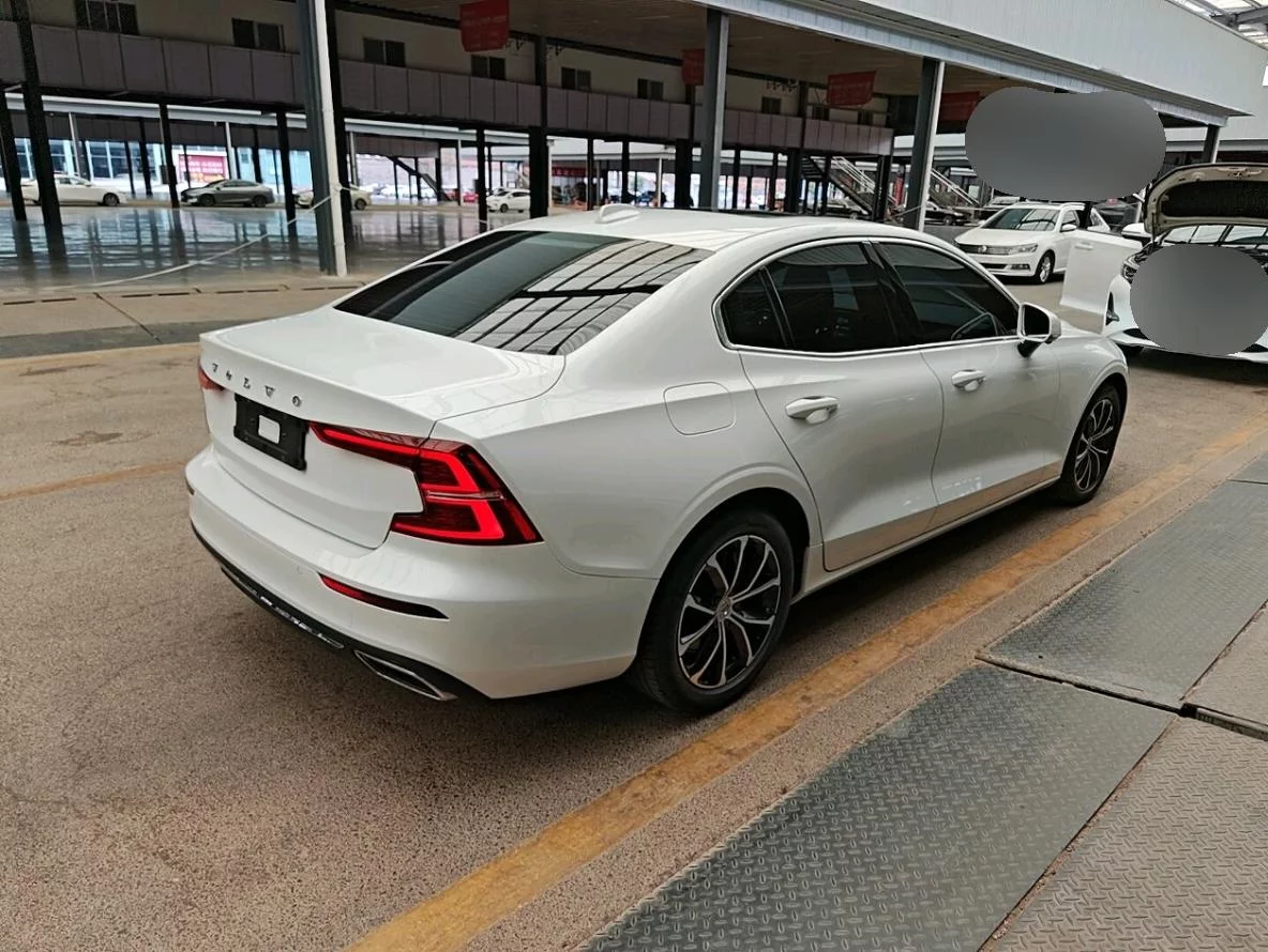 Volvo S60