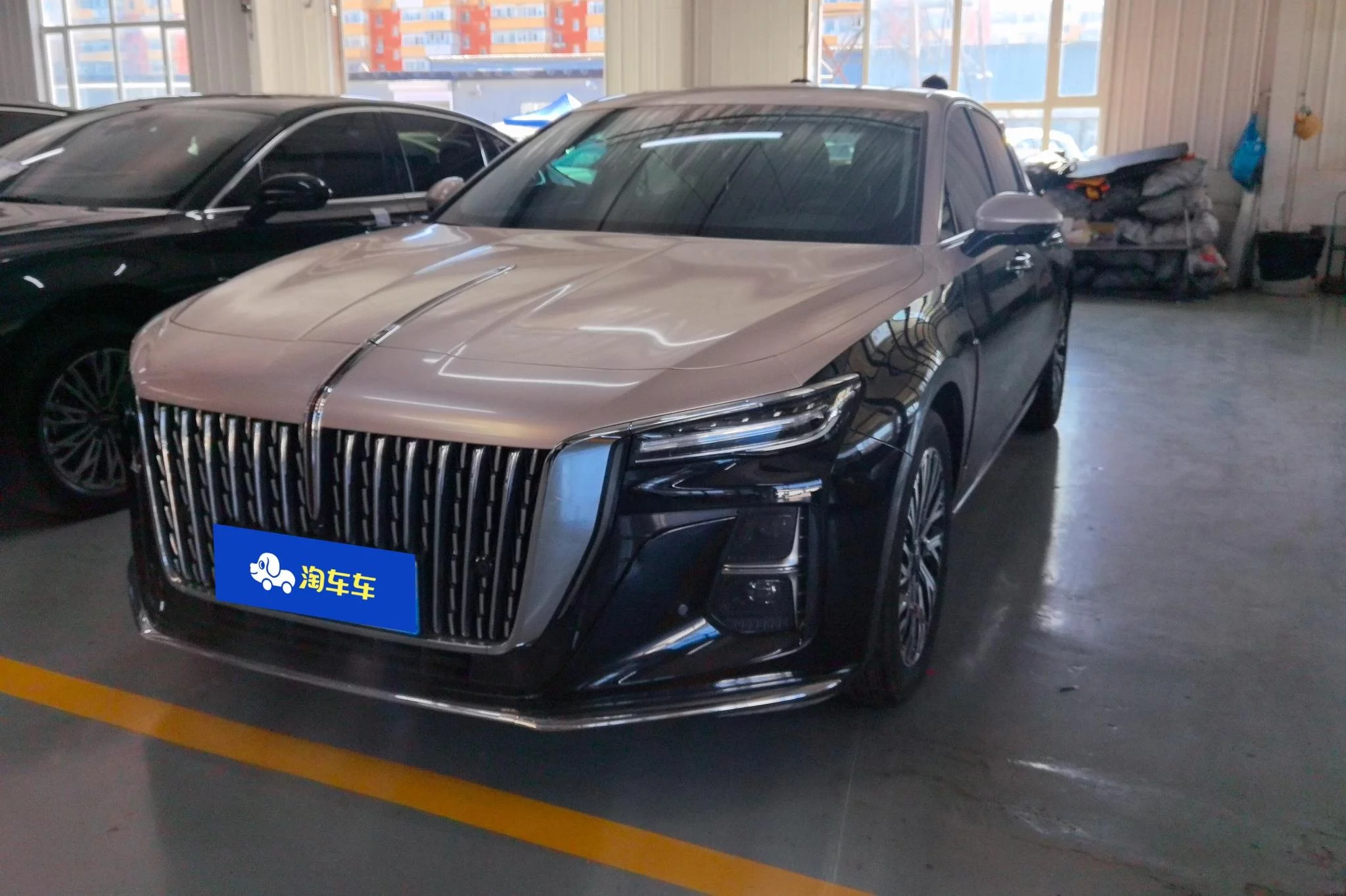 Hongqi H5