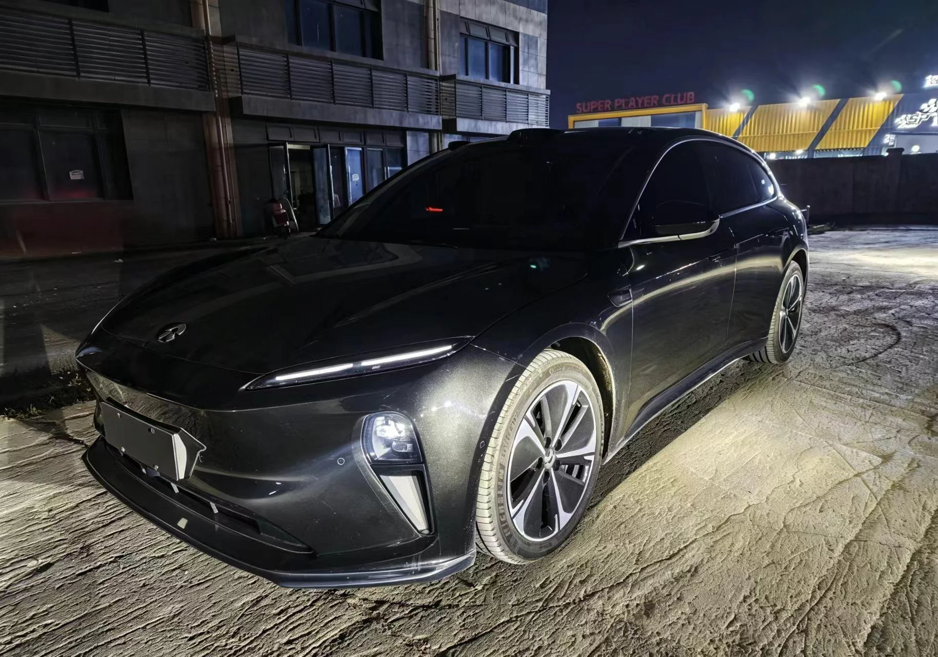 NIO ET5T