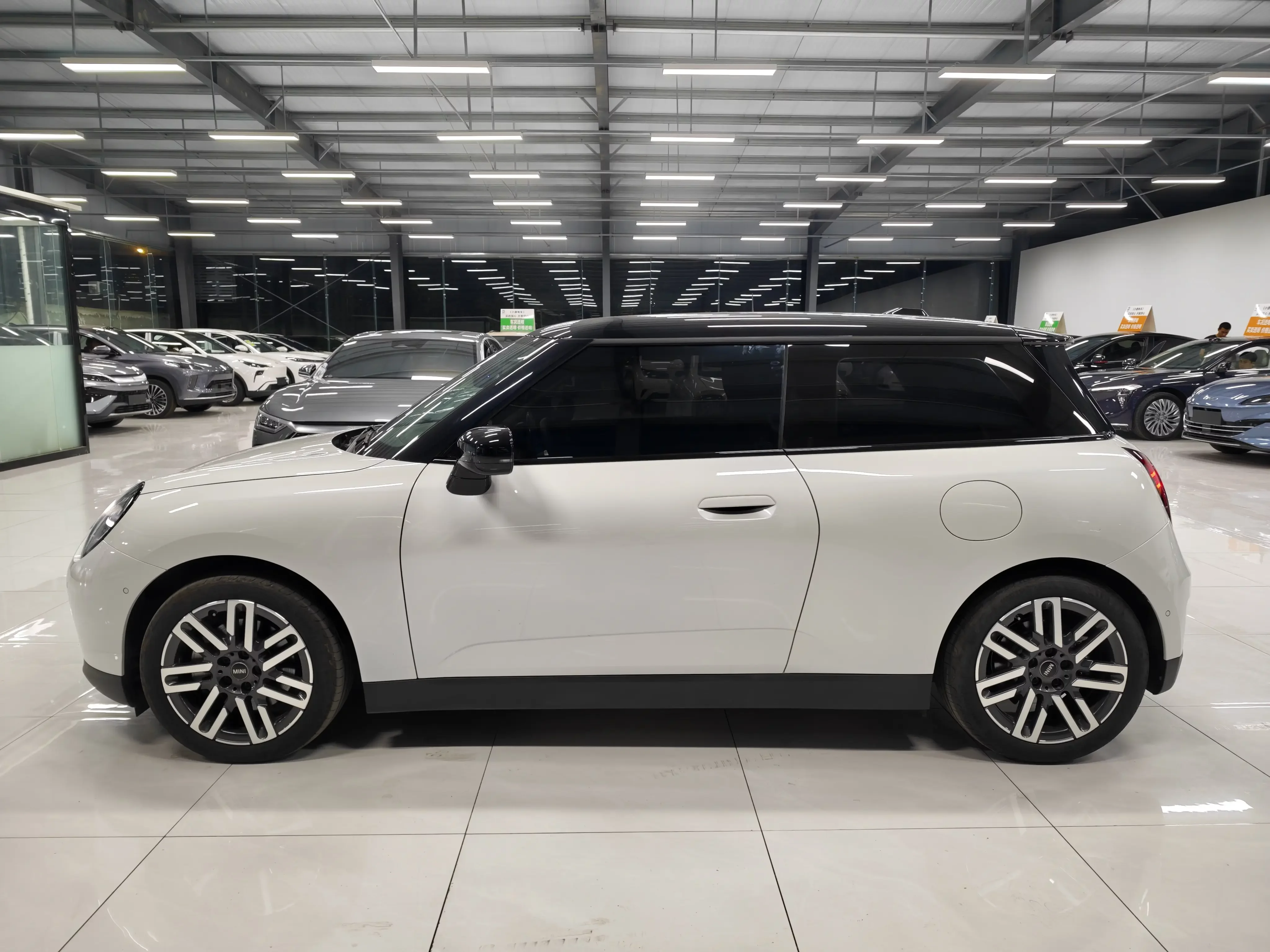 MINI ELECTRIC MINI COOPER