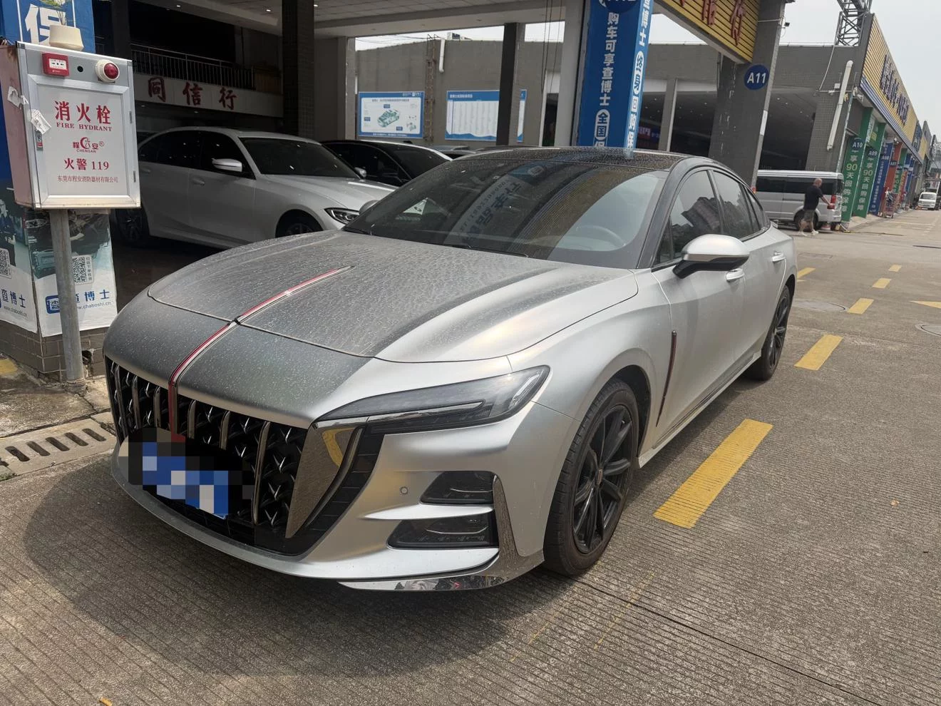 Hongqi H6
