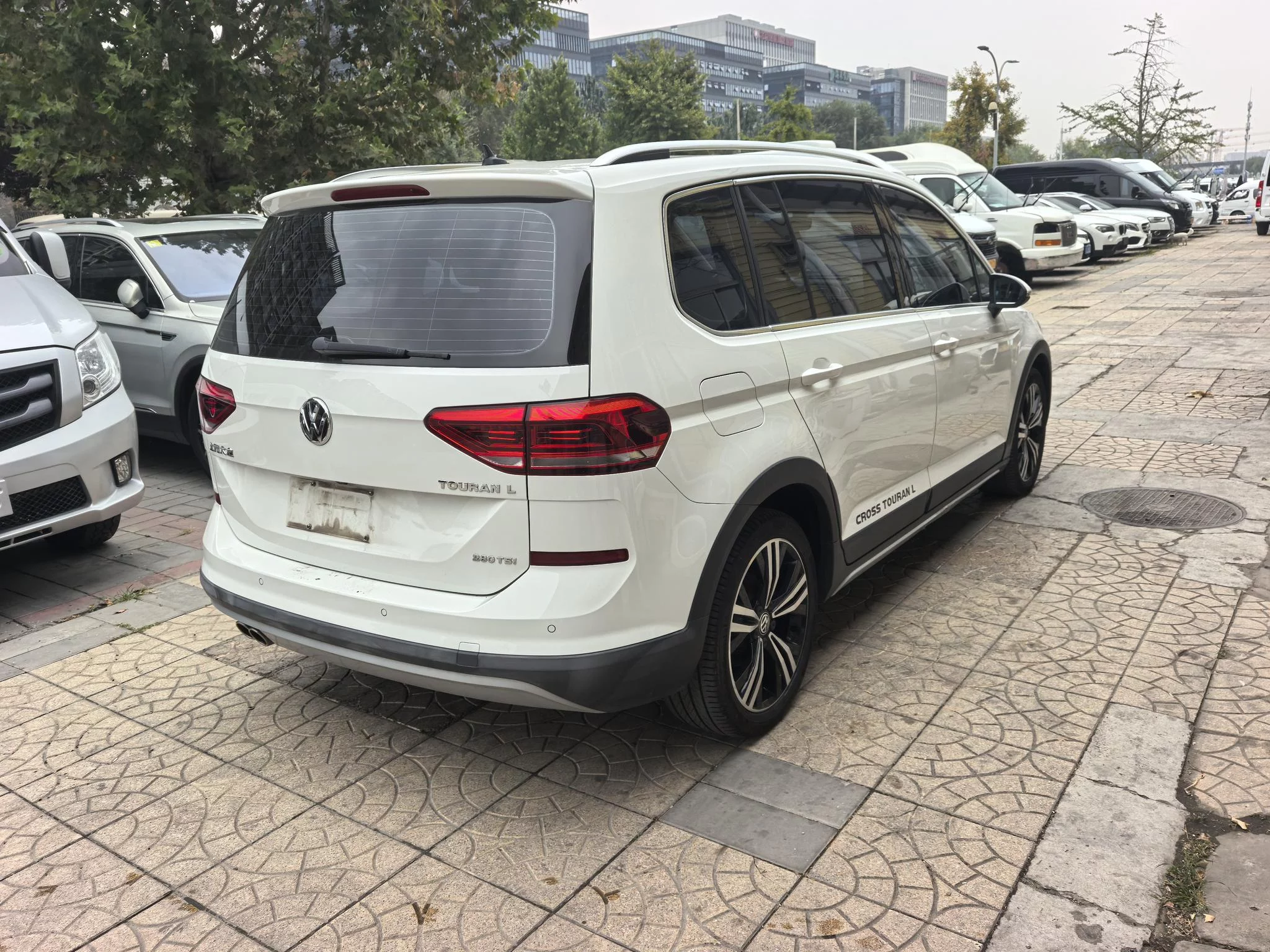 Volkswagen Touran L