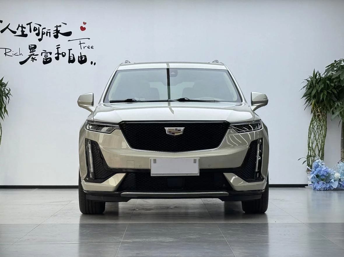 Cadillac XT6