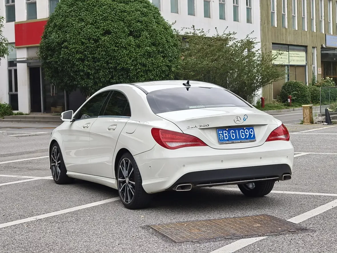 Mercedes-Benz CLA