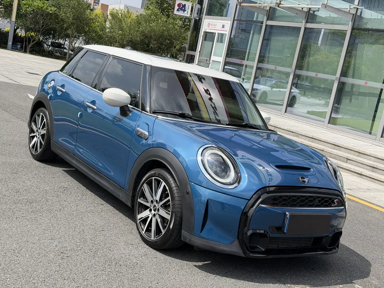 MINI MINI