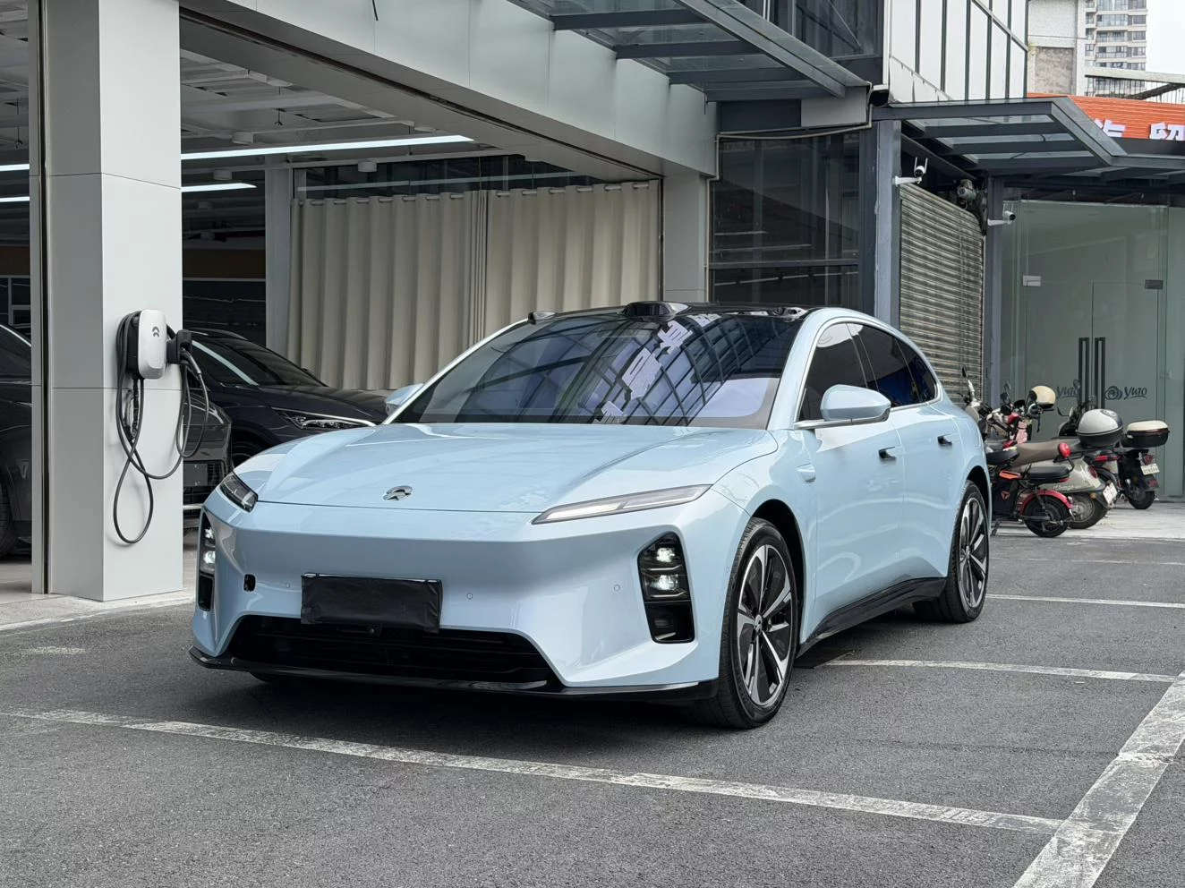 NIO ET5T