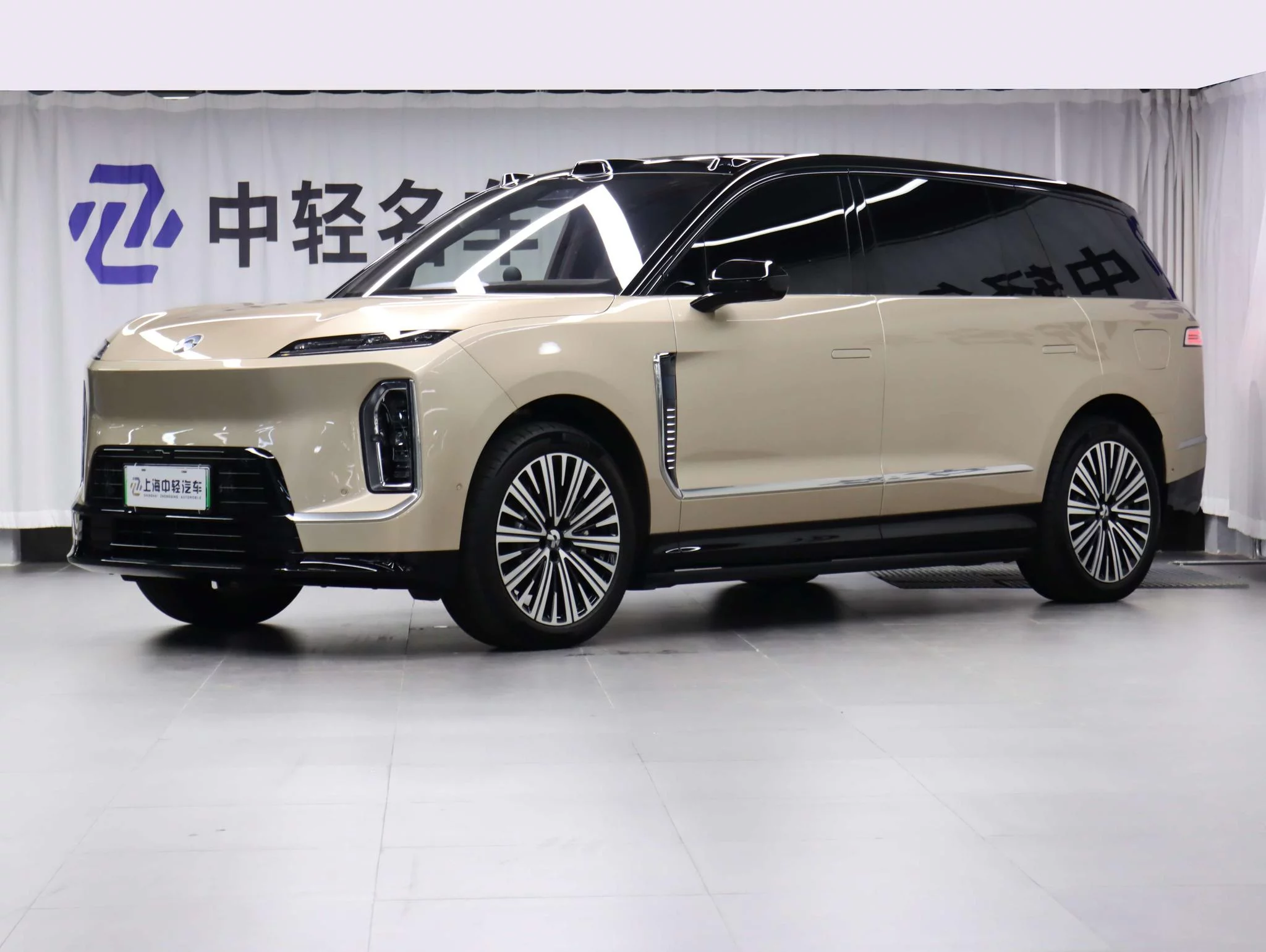 NIO ES9