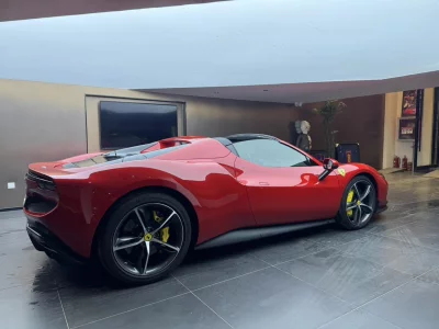 Ferrari 296