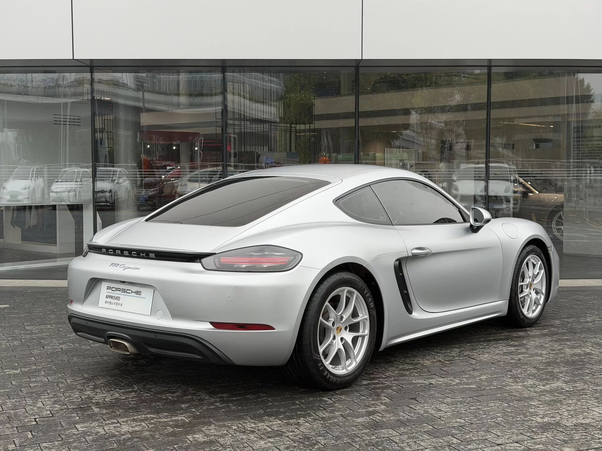 Porsche 718