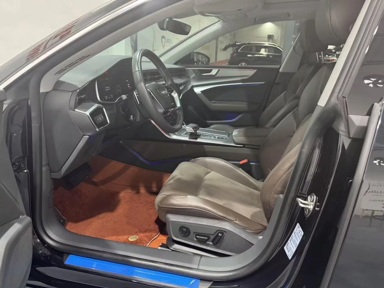 Audi A7L