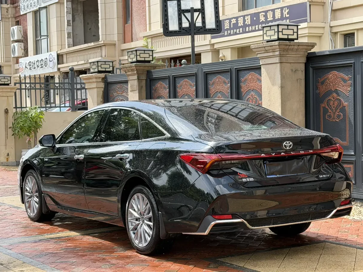 Toyota Avalon