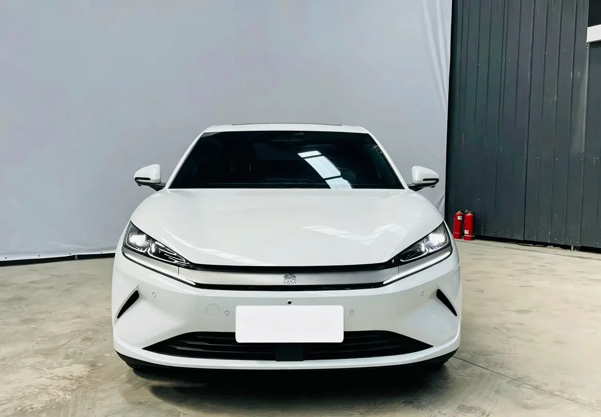 BYD Qin L EV