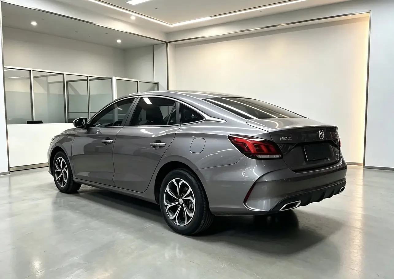 MG 5