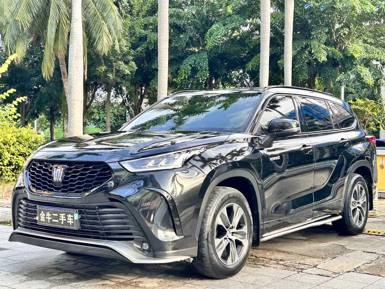 Toyota Crown Kluger