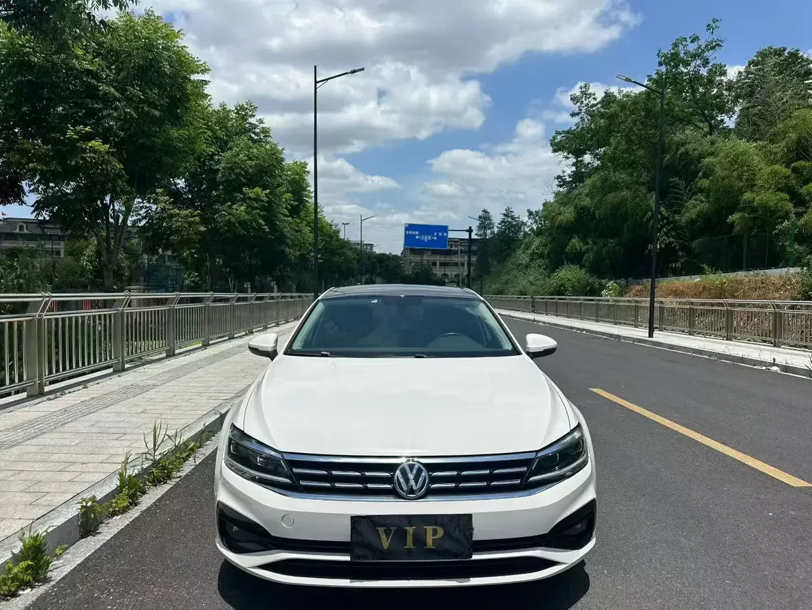 Volkswagen Lamando