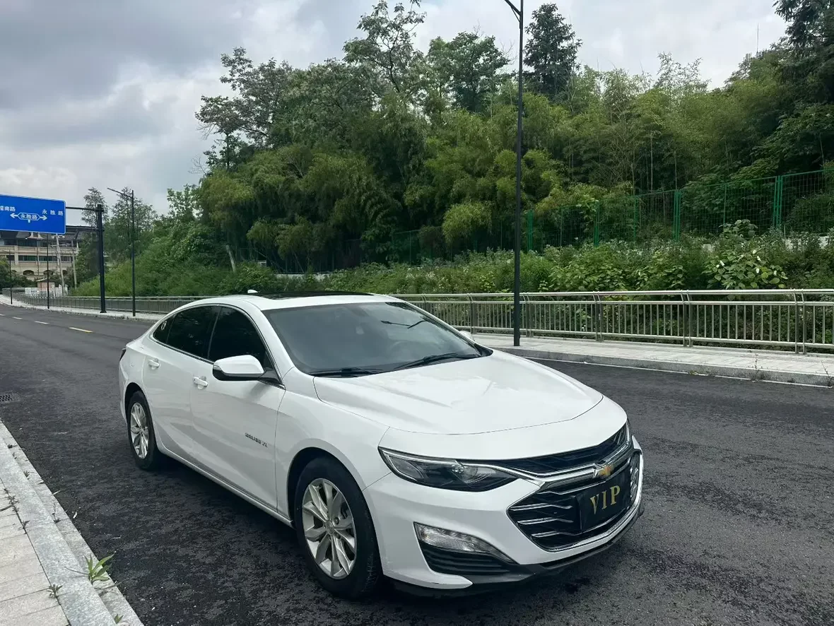 Chevrolet Malibu XL