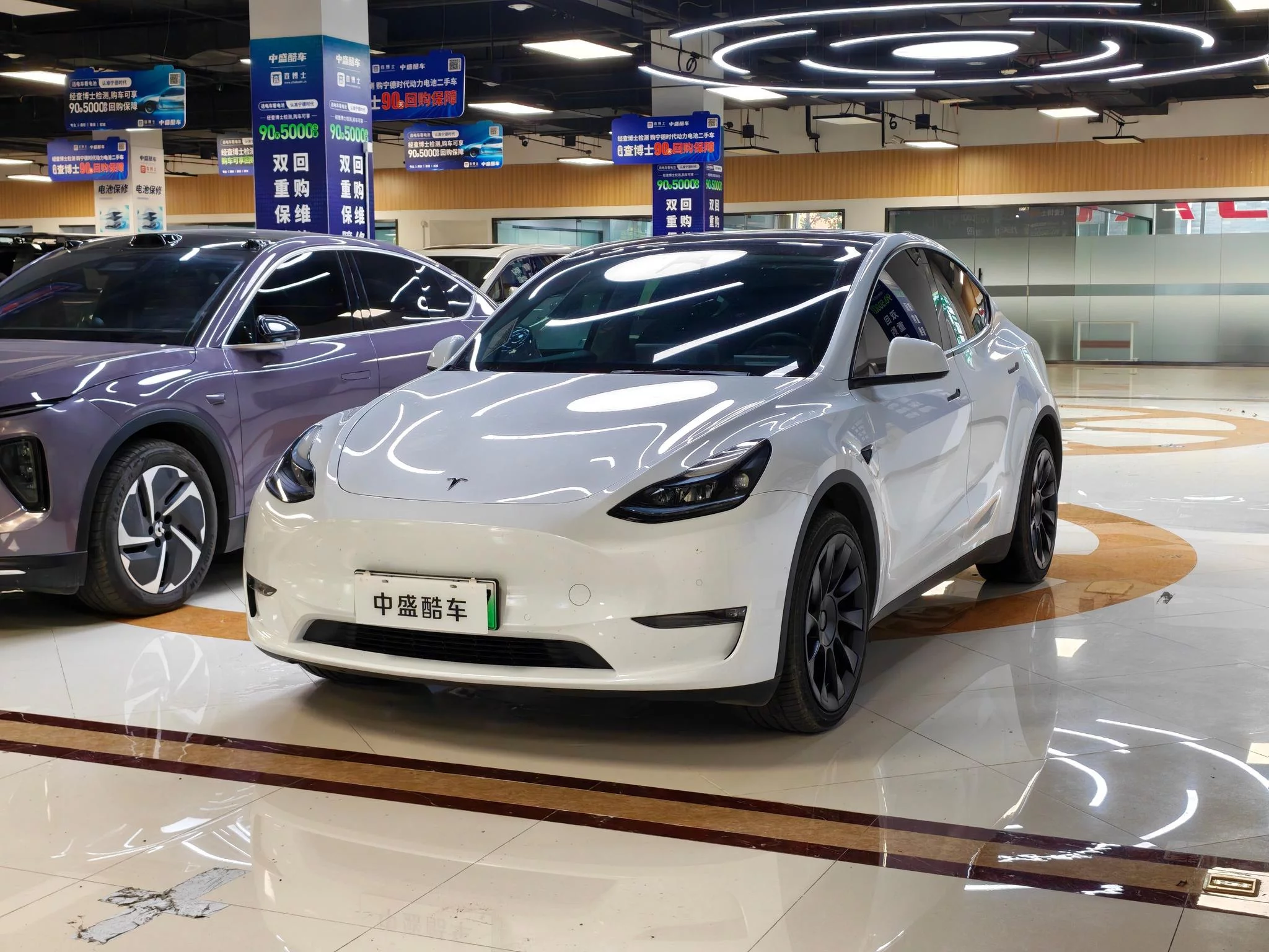 TESLA MODEL Y