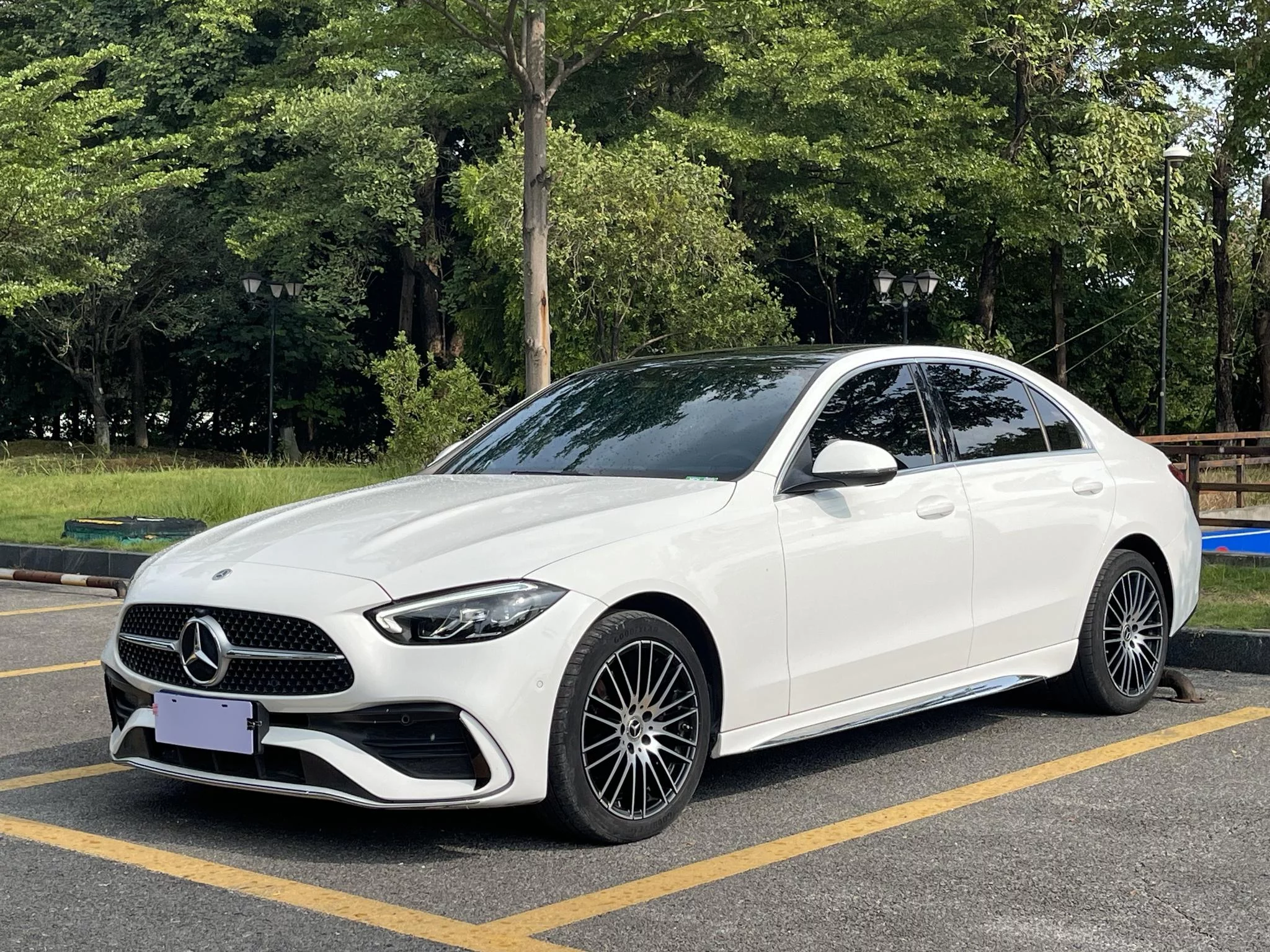 MERCEDES-BENZ C-CLASS