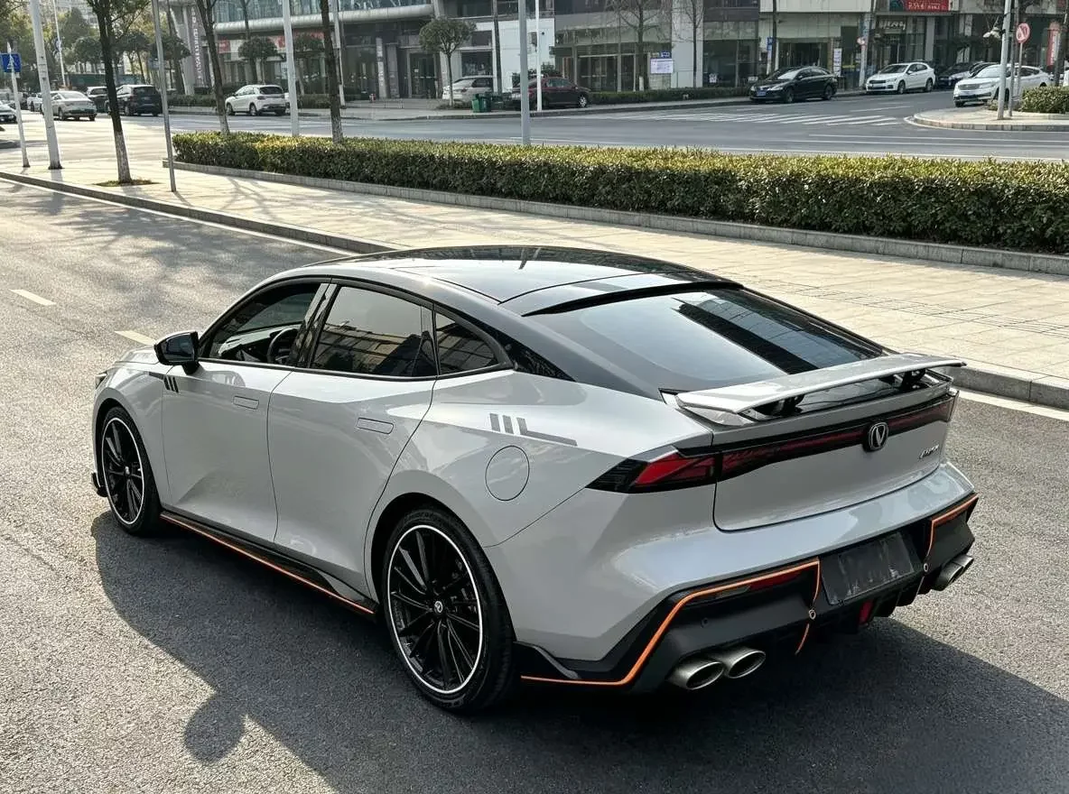 Changan UNI-V