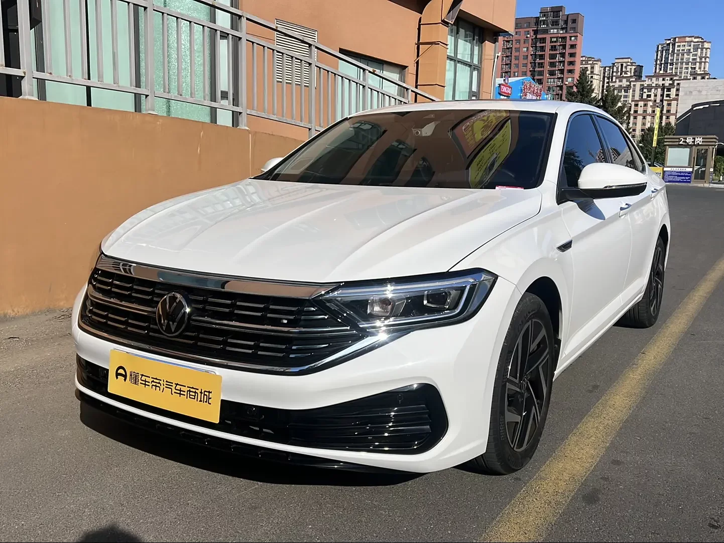 VOLKSWAGEN SAGITAR