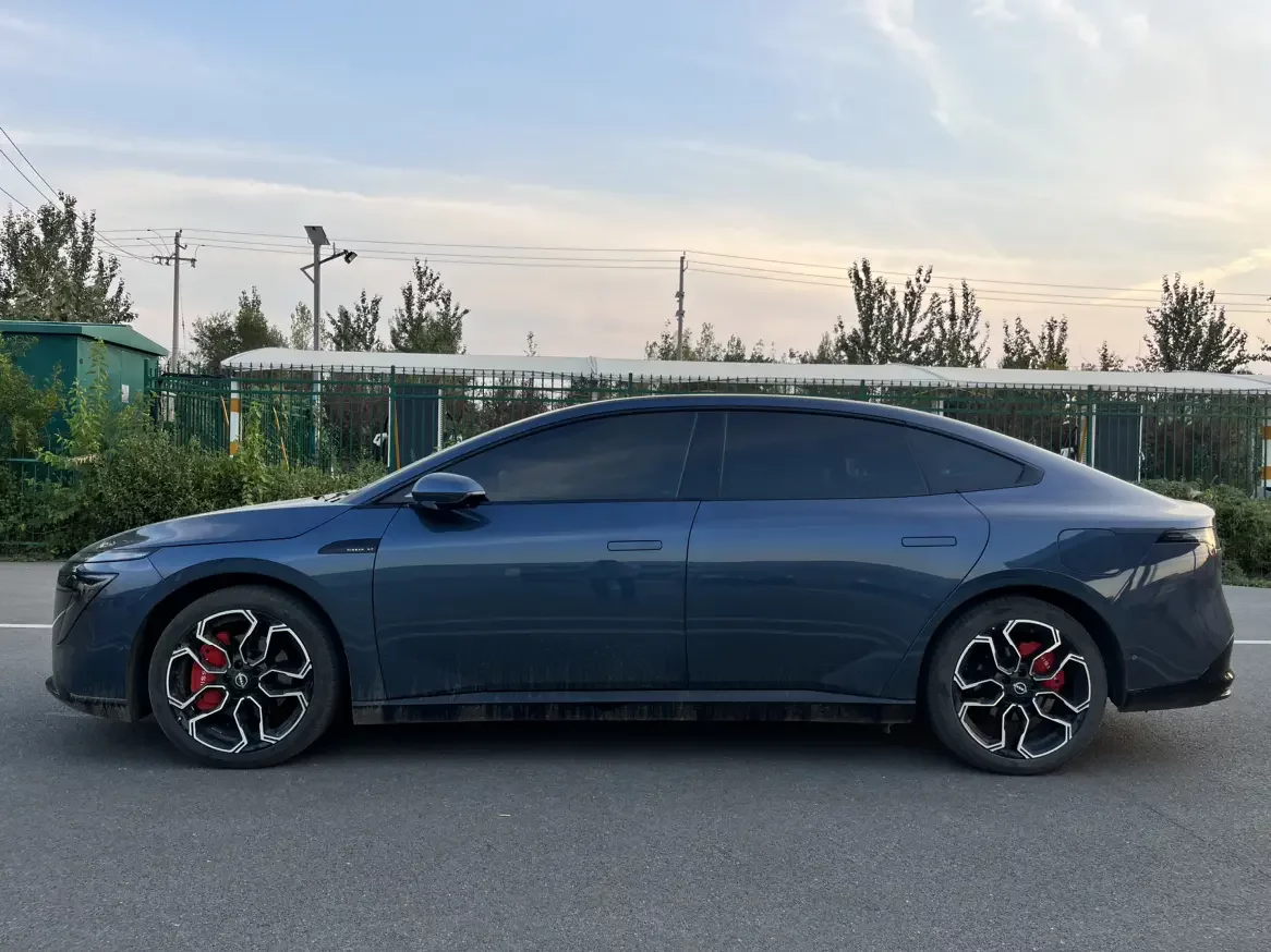 Nissan N7