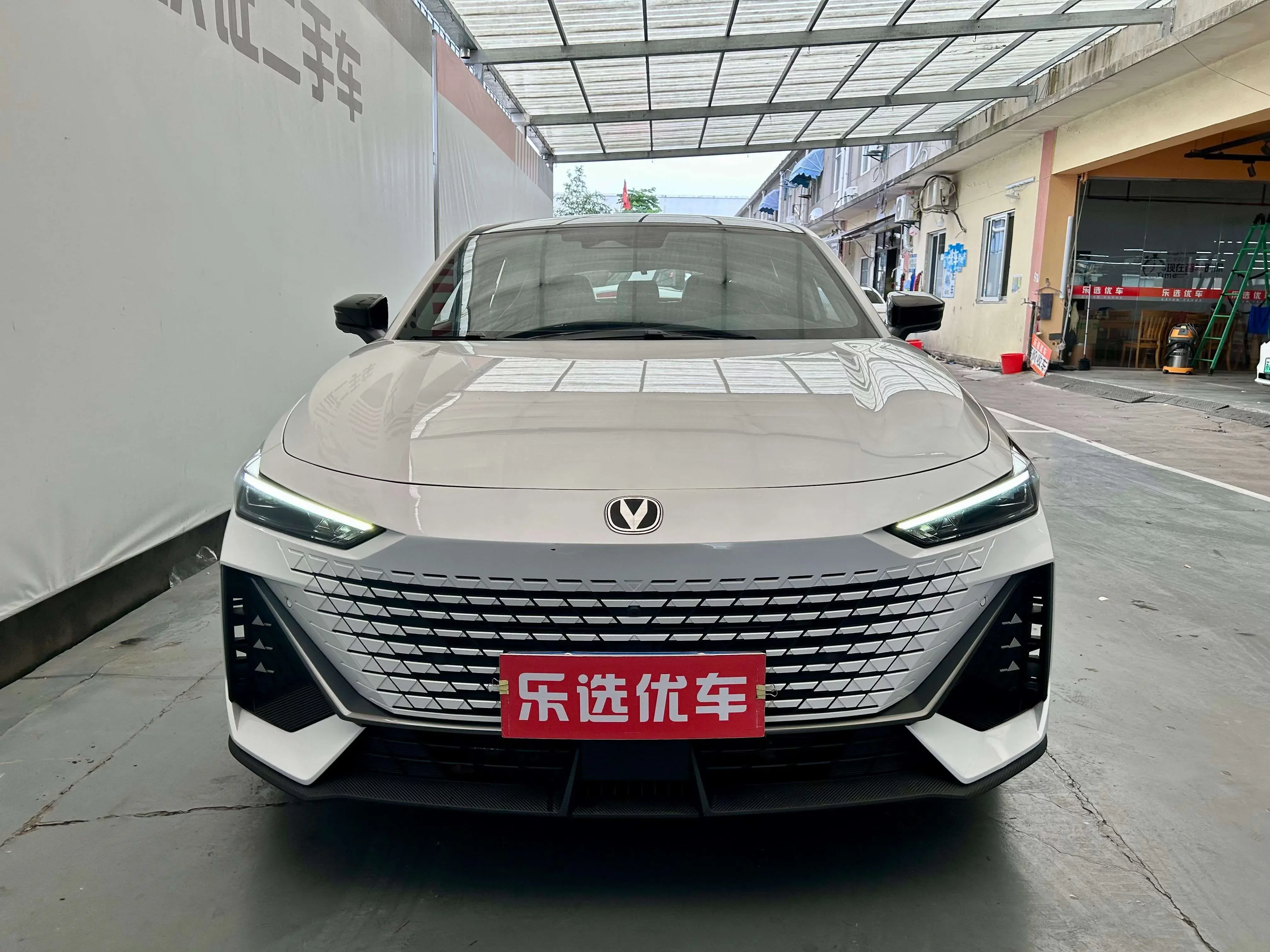 Changan UNI-V