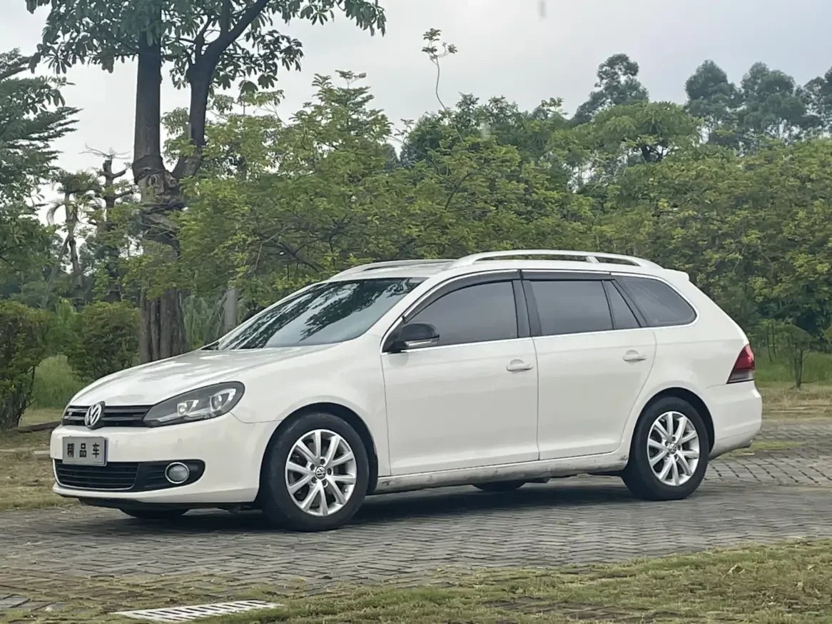 Volkswagen Golf  из Китая