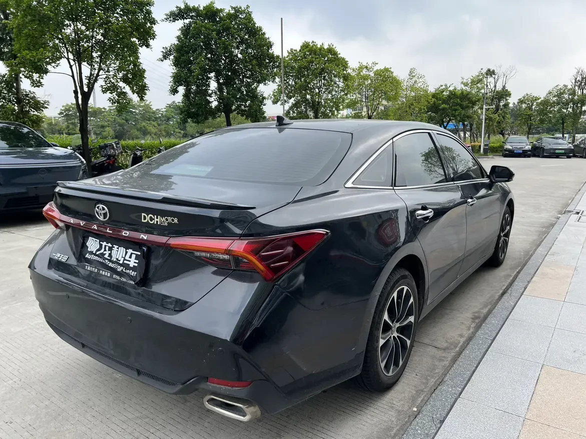 Toyota Avalon