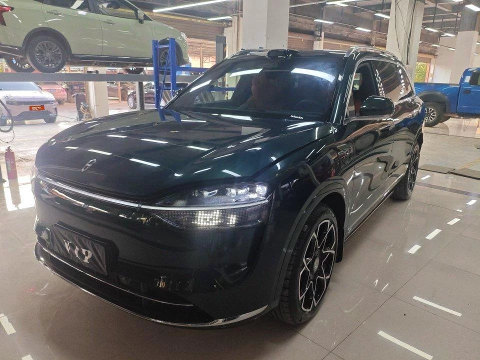 AITO M9