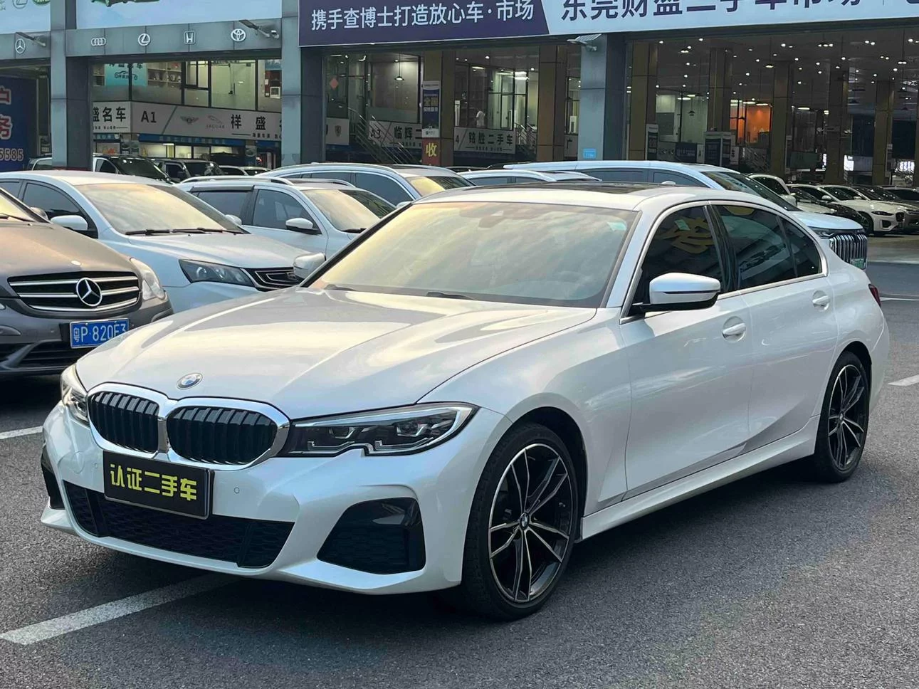 BMW 3-SERIES