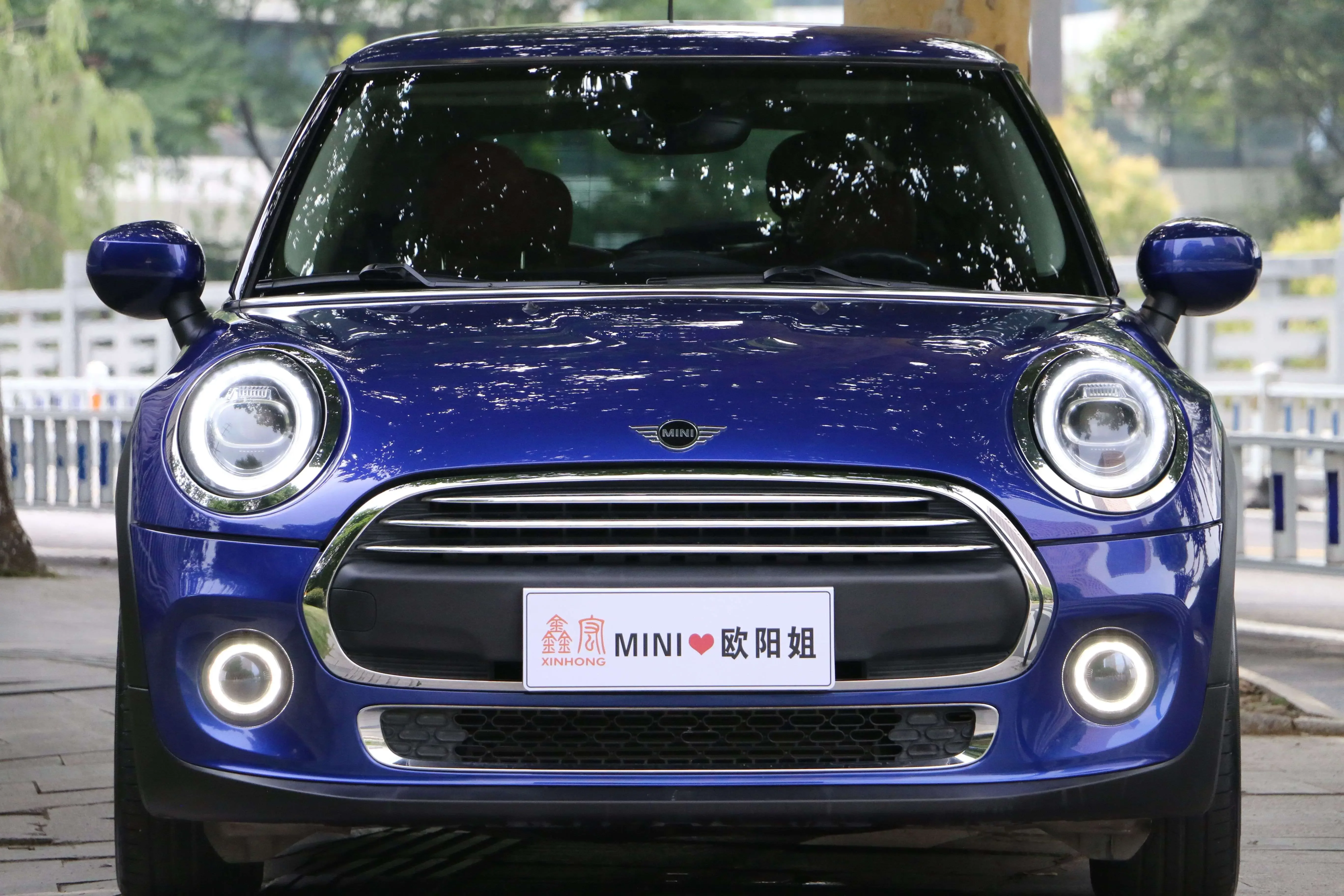 MINI MINI