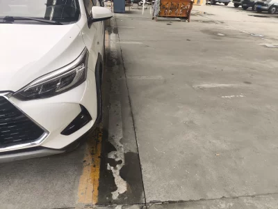 Toyota Yaris L