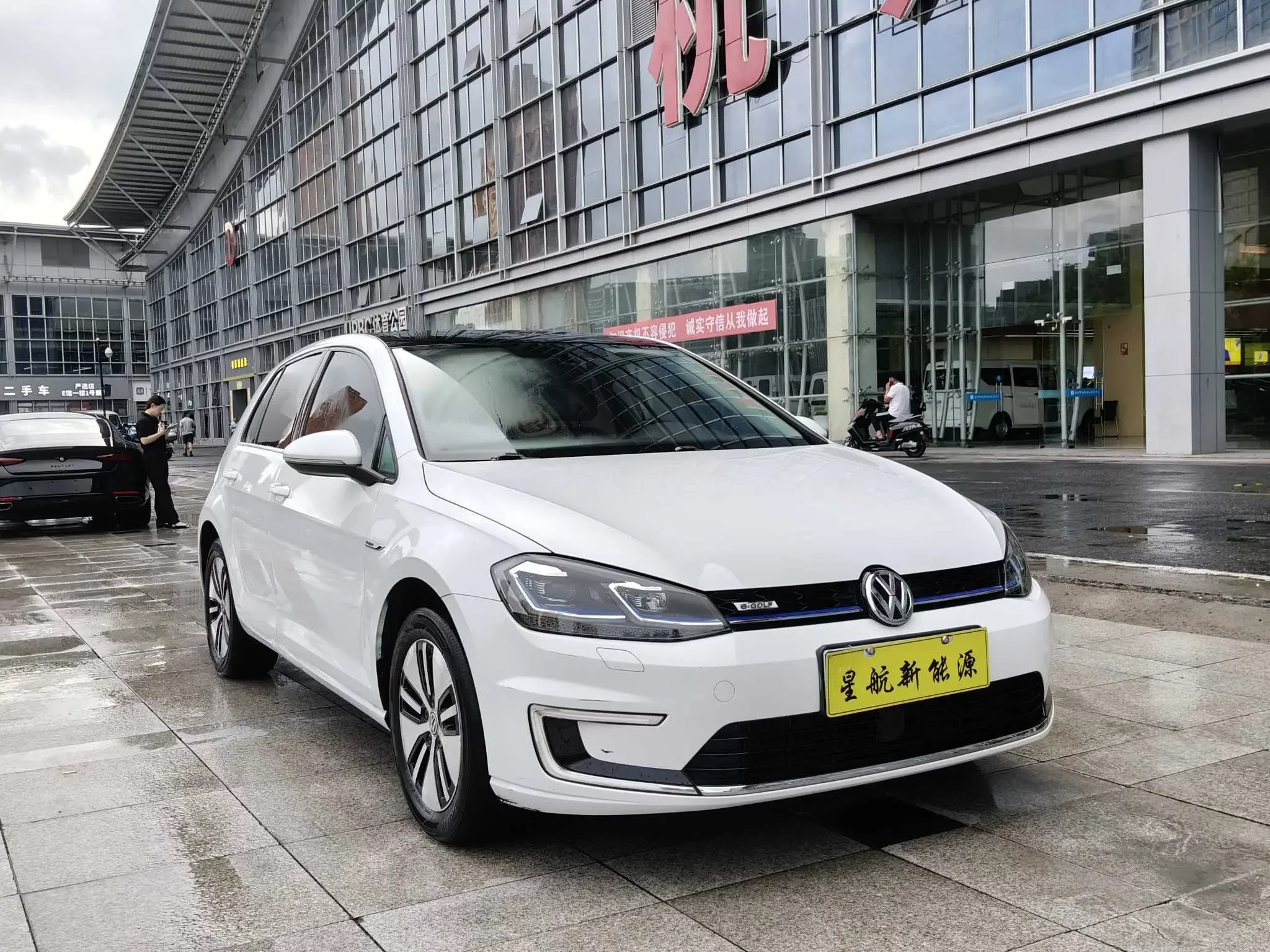 Volkswagen Golf·Pure Electric