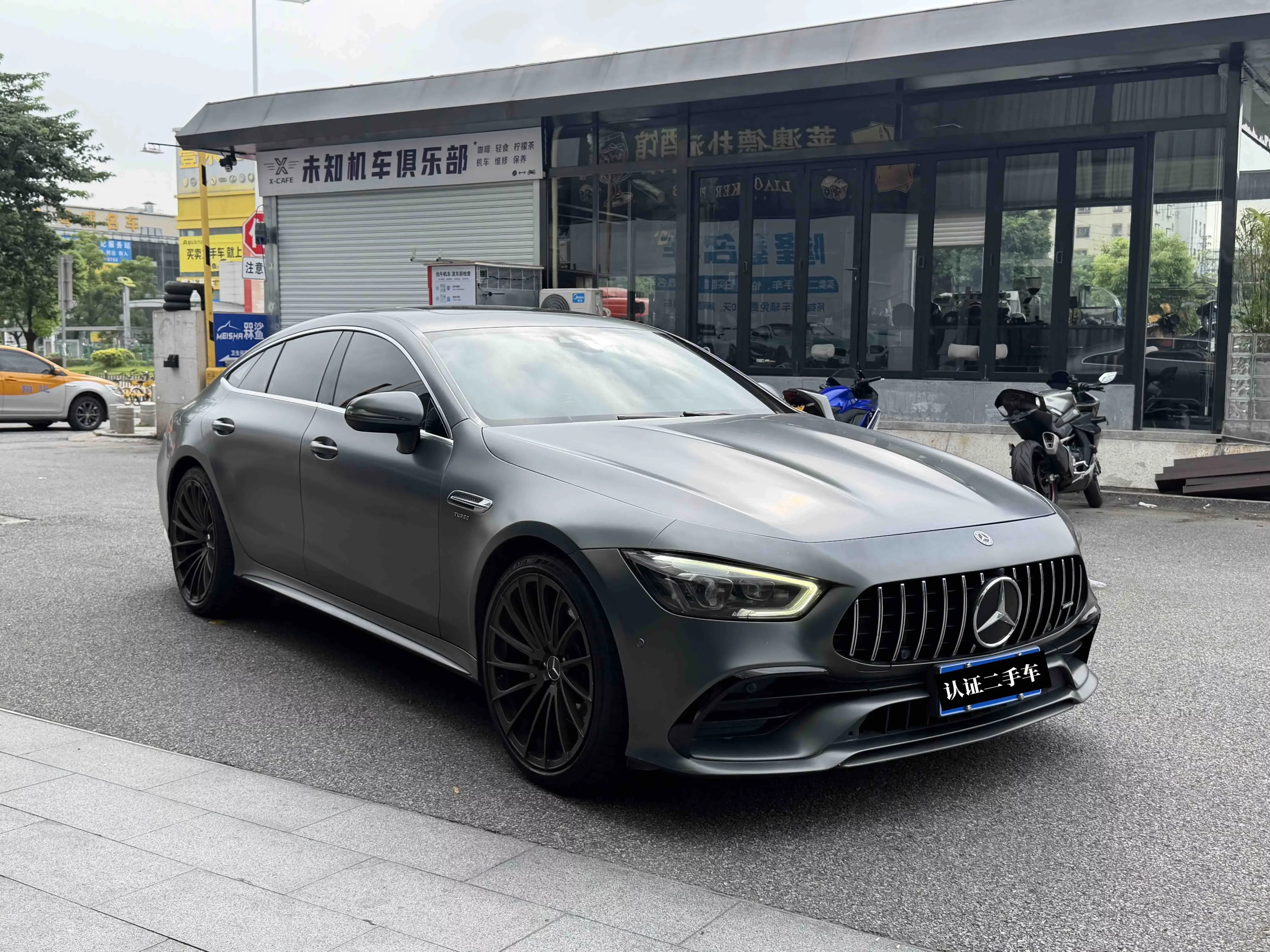 Mercedes-Benz AMG GT