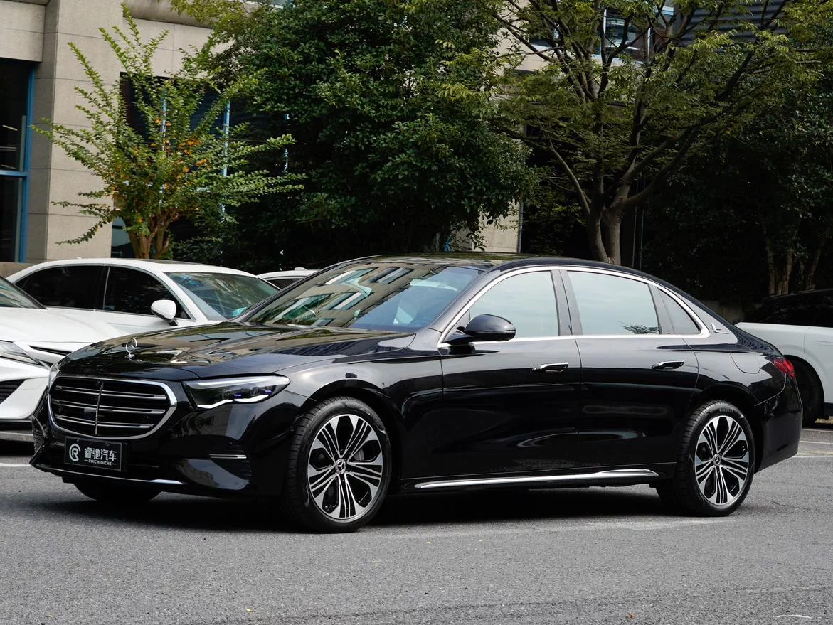 Mercedes-Benz E-Class PHEV