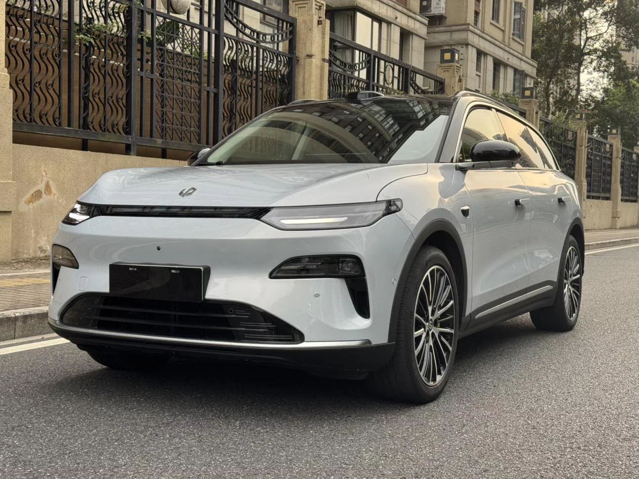 Leapmotor C11