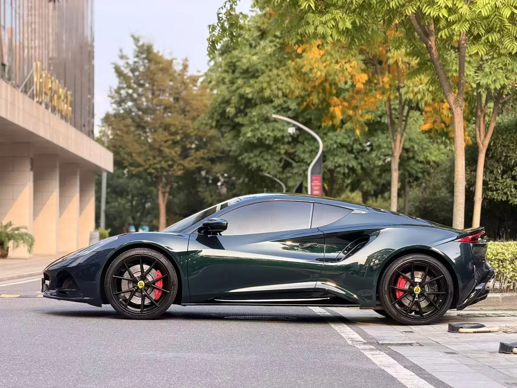 Lotus EMIRA