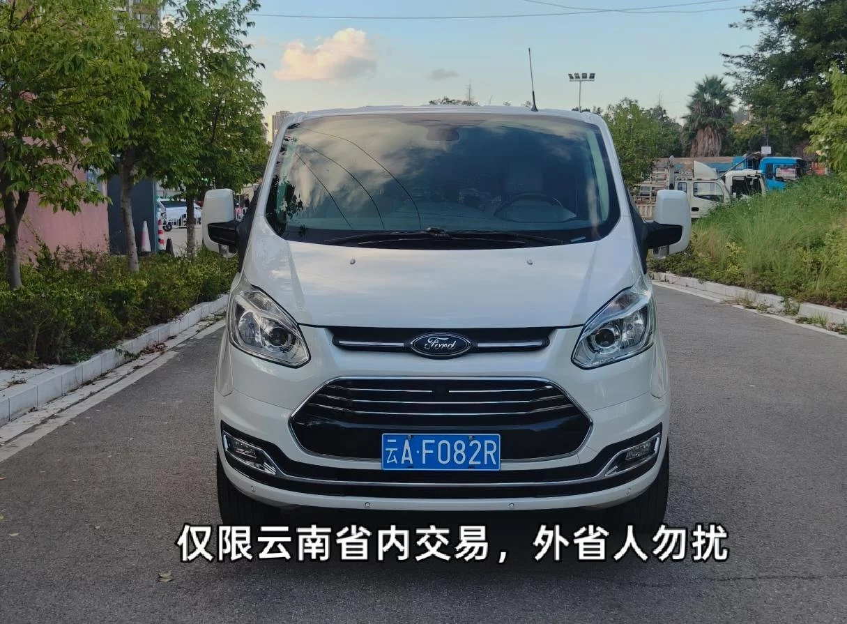 Ford Toureo