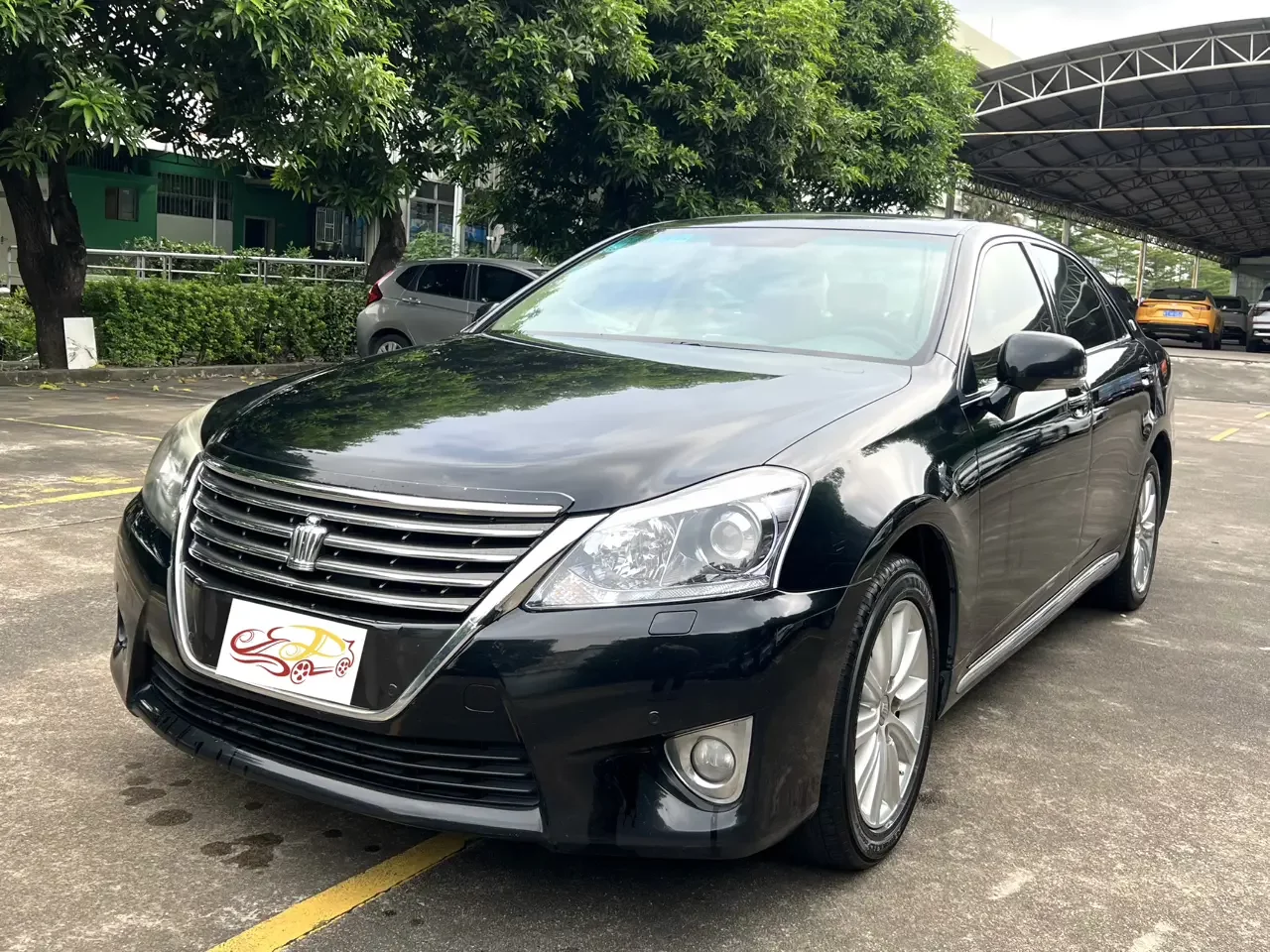 Toyota crown