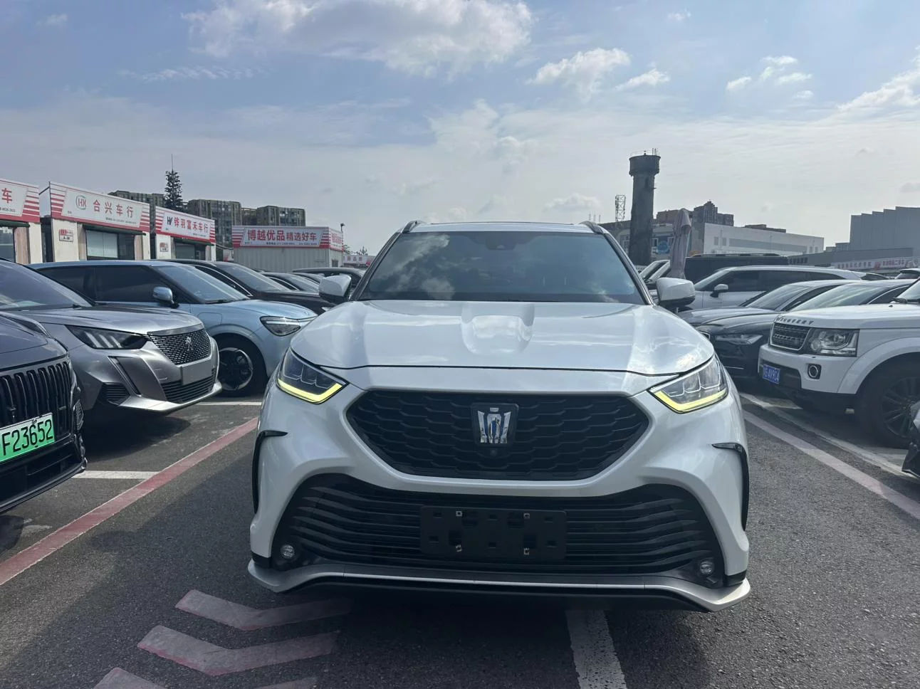 Toyota Crown Kluger