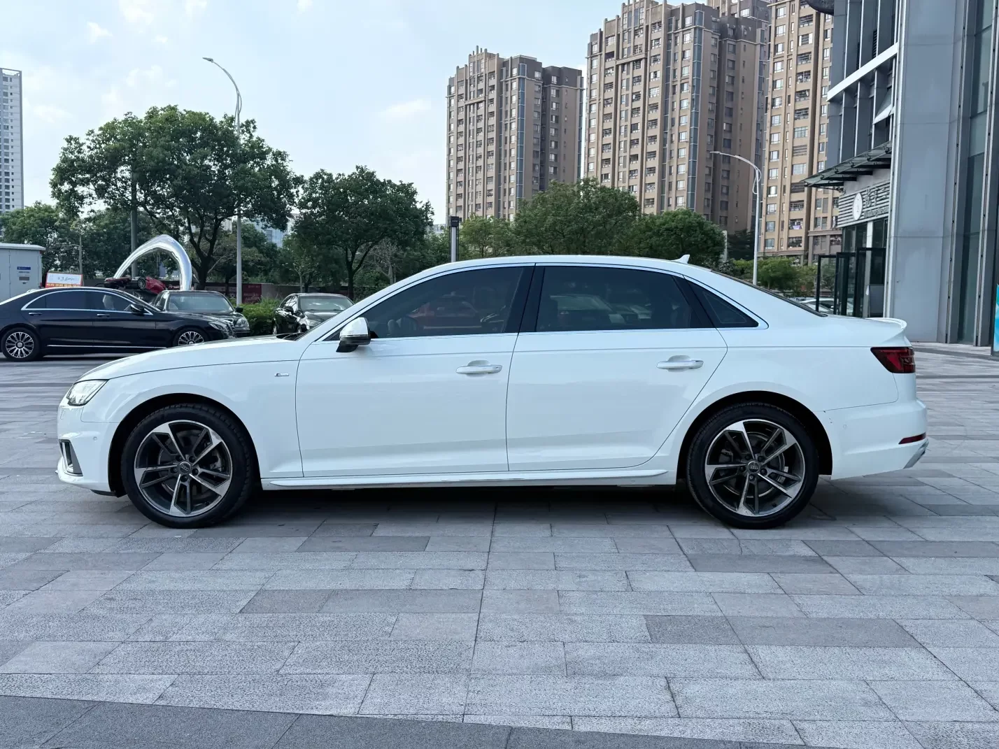 Audi A4L