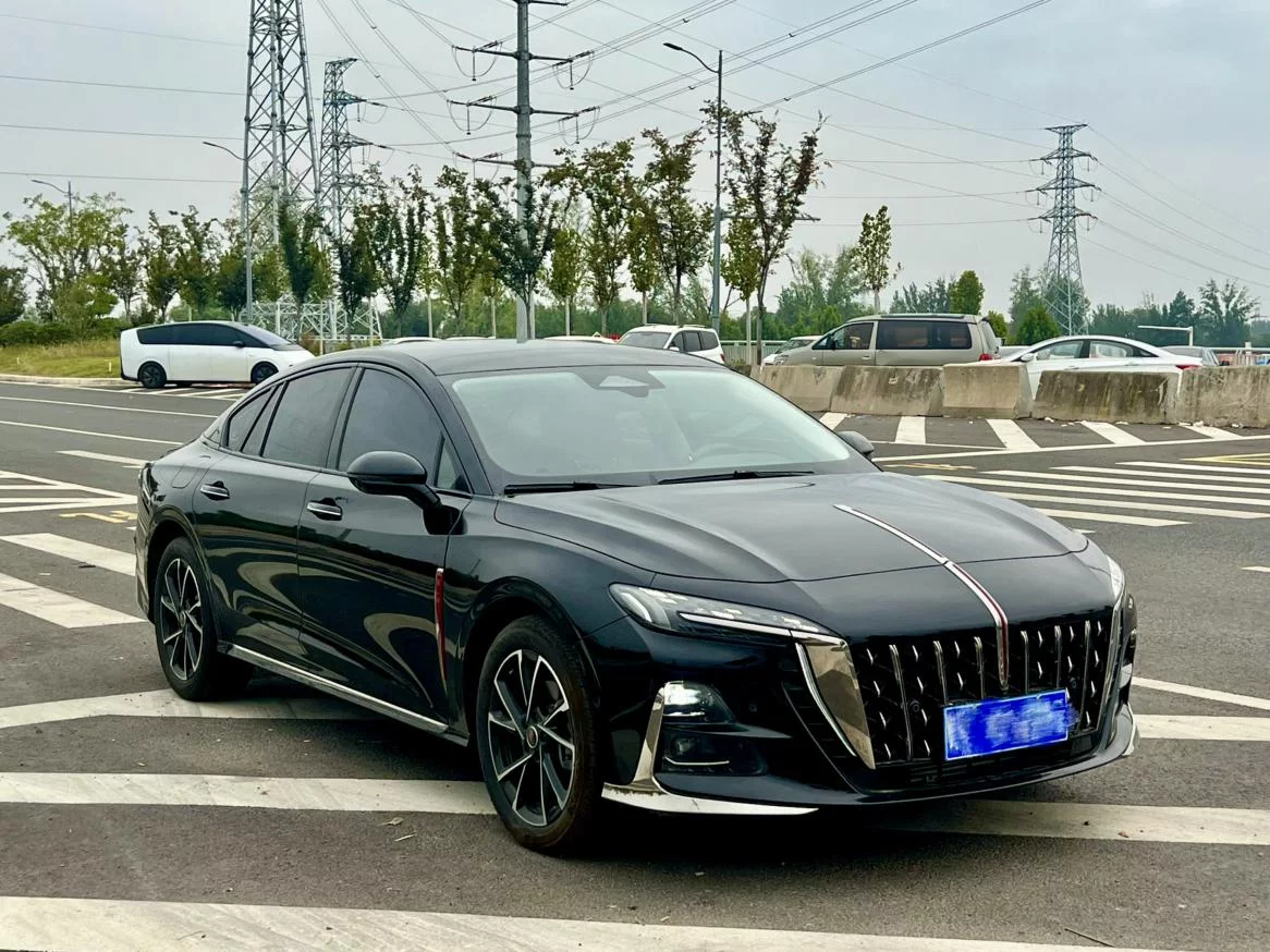 Hongqi H6