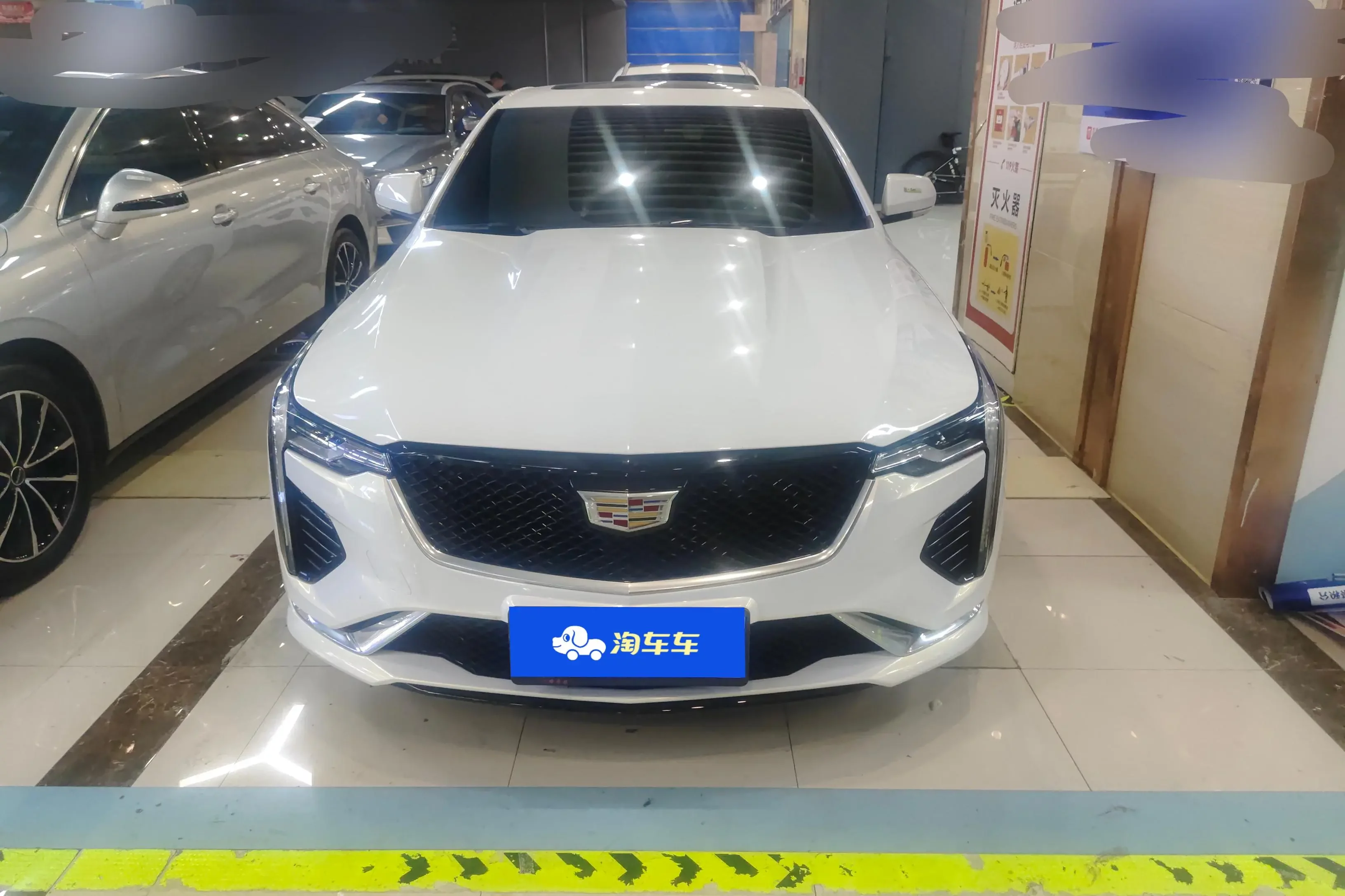 Cadillac CT4