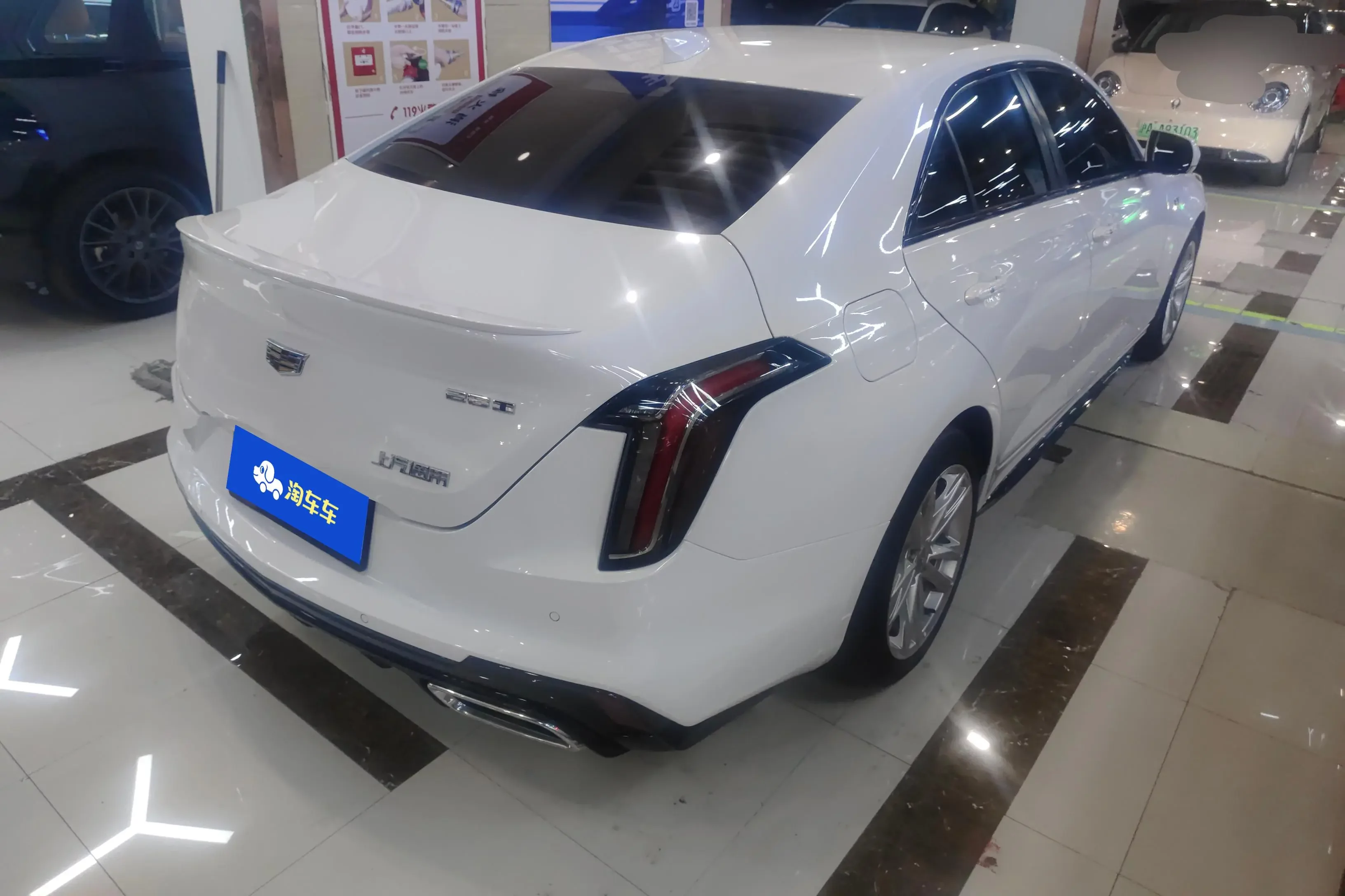 Cadillac CT4