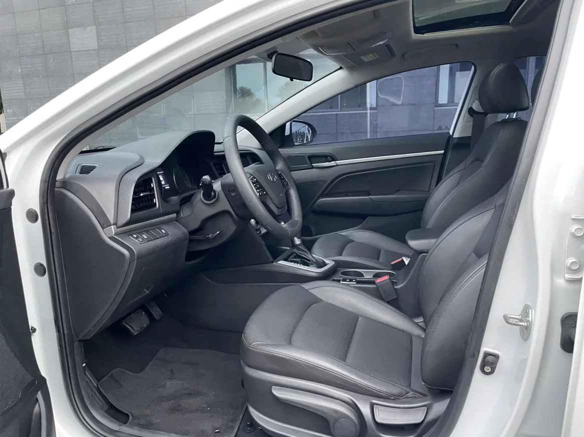 Hyundai Elantra Lingdong