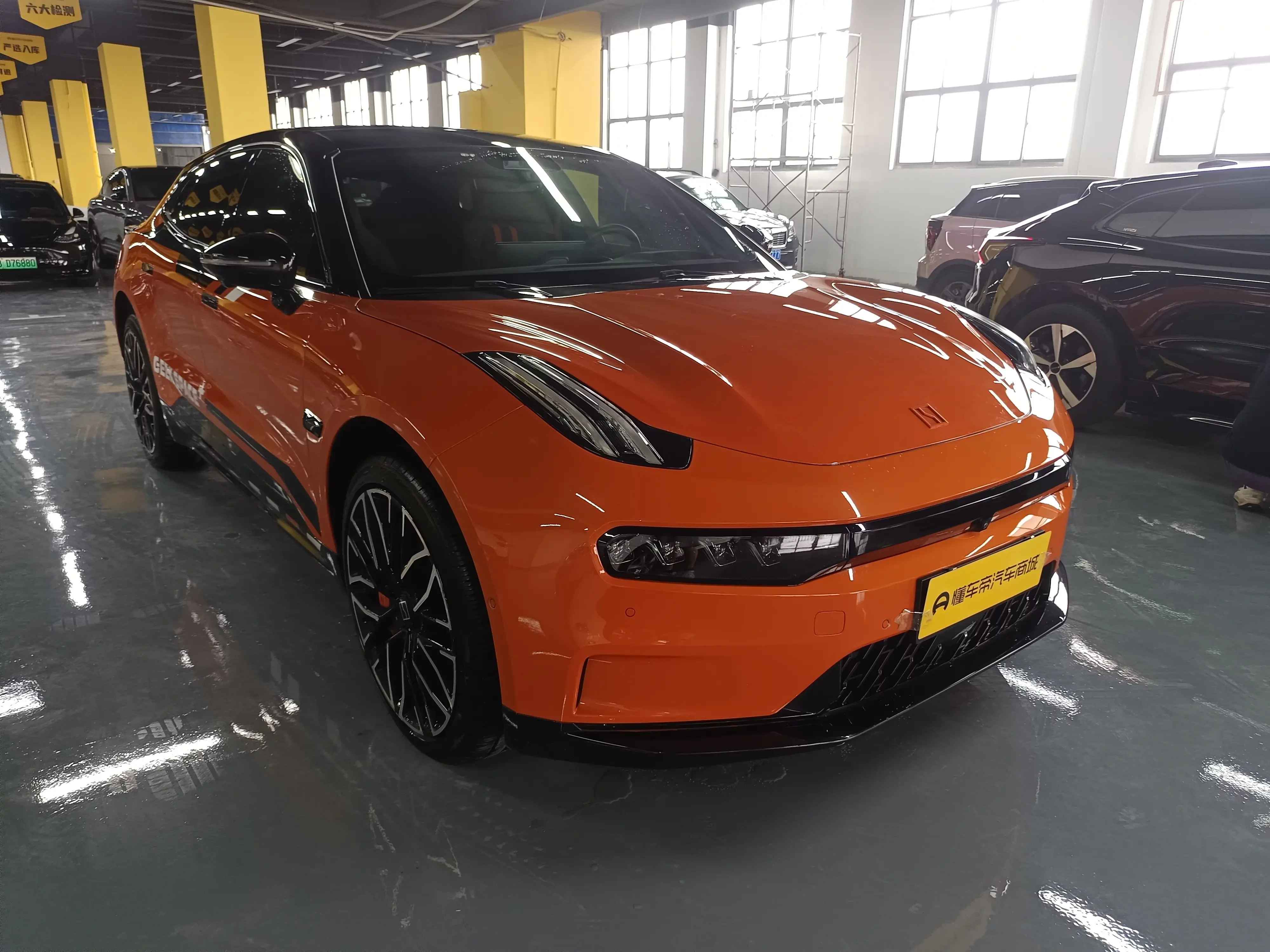 ZEEKR 001