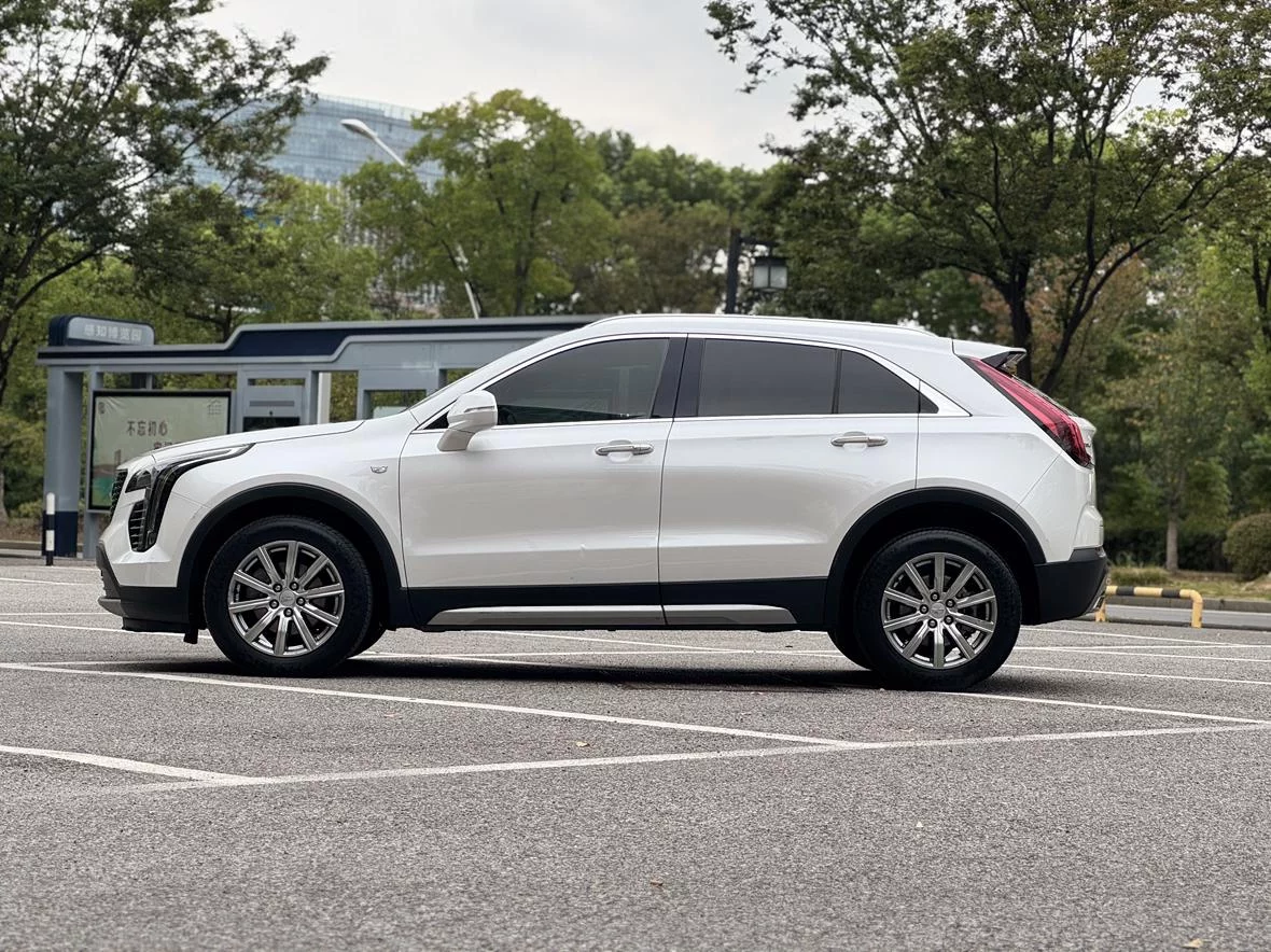 Cadillac XT4